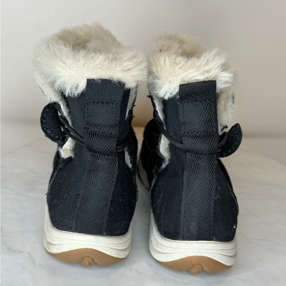 🔥Merrell Women's Black Suede Ankle Boots Fur Interior Sz 8.5 like new🔥